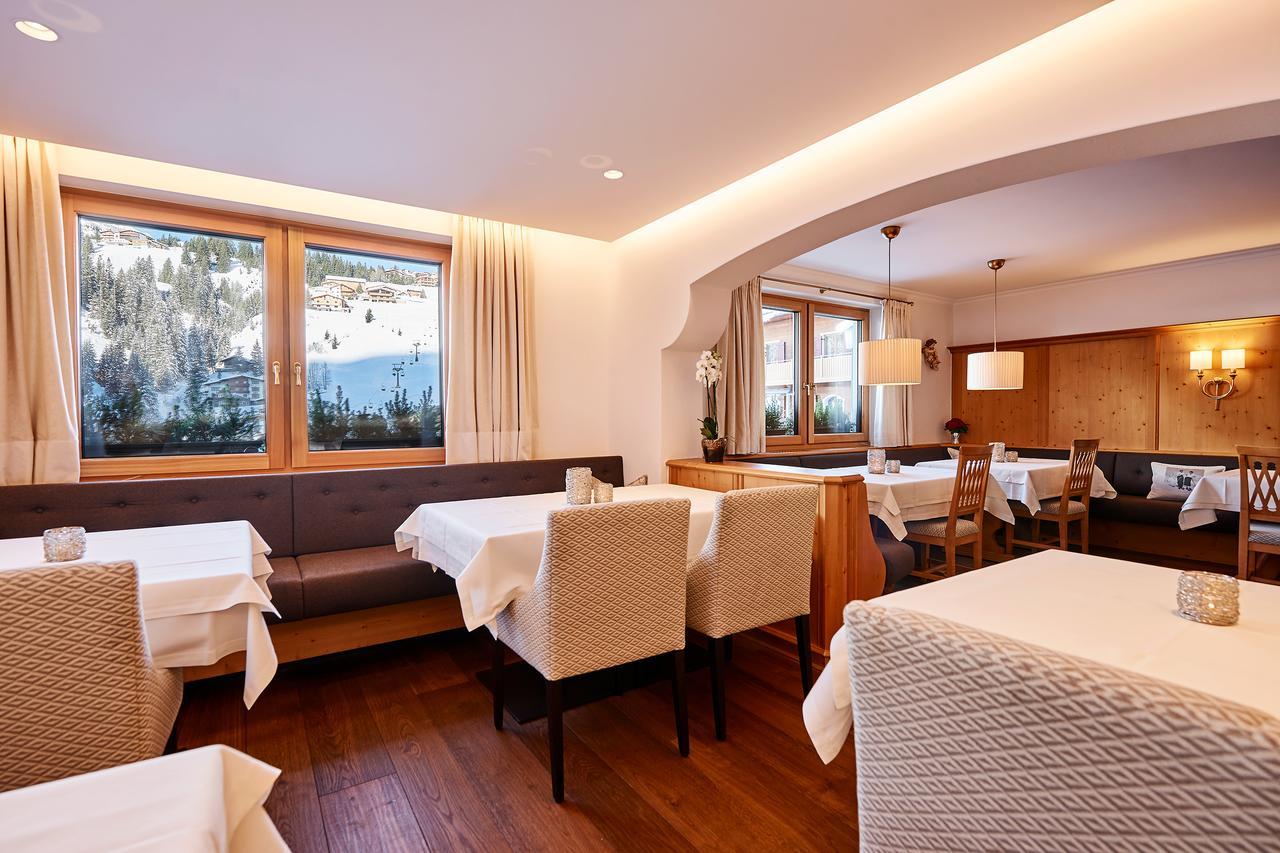 Hotel Garni Edelweiss Лех ам Алберг Екстериор снимка