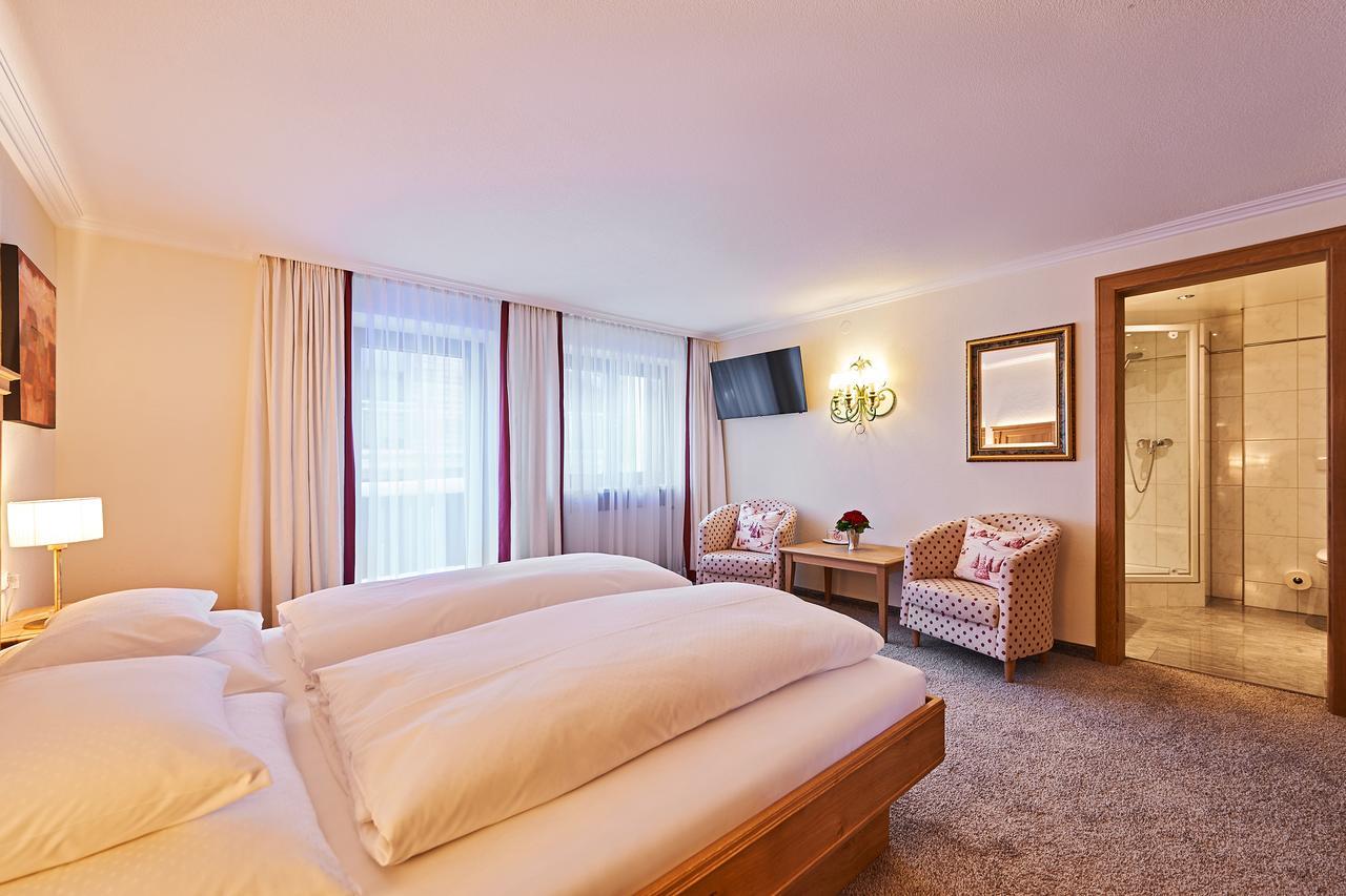 Hotel Garni Edelweiss Лех ам Алберг Екстериор снимка