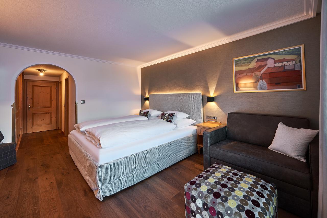 Hotel Garni Edelweiss Лех ам Алберг Екстериор снимка