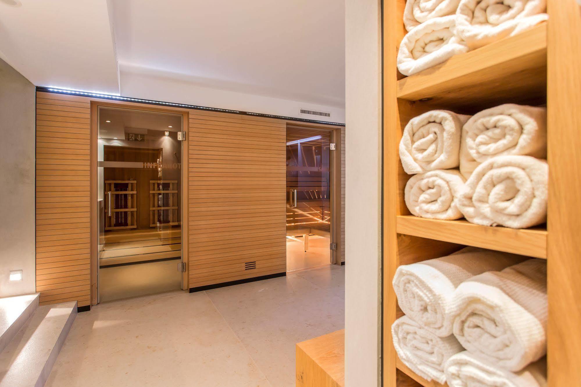 Hotel Garni Edelweiss Лех ам Алберг Екстериор снимка