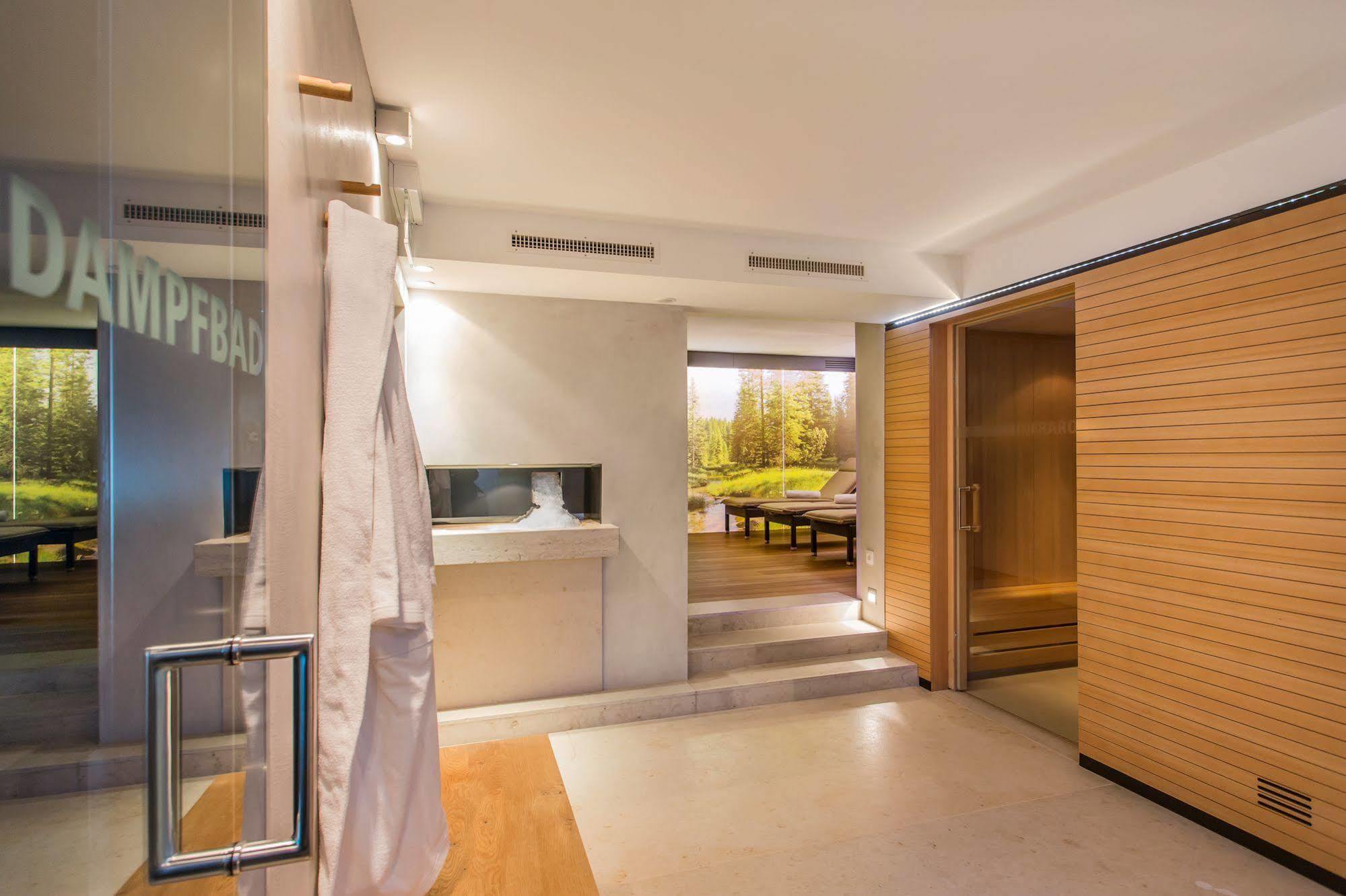 Hotel Garni Edelweiss Лех ам Алберг Екстериор снимка